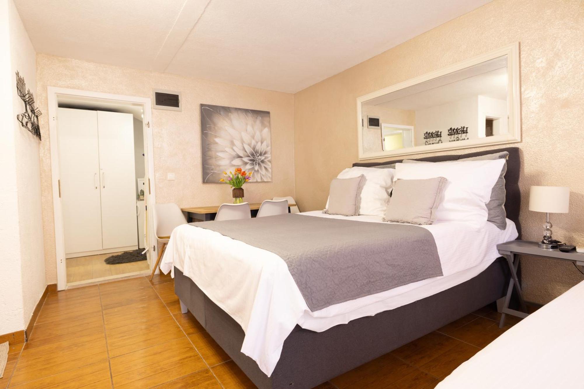 Guesthouse Rebecca Макарска Экстерьер фото